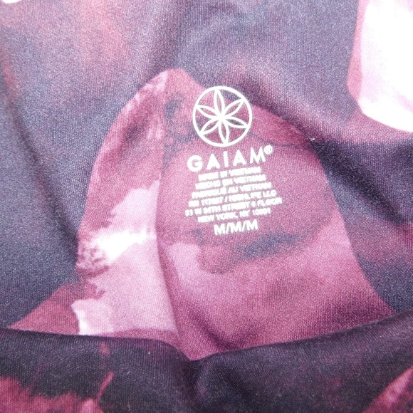 Gaiam High-Waisted Crossover Leggings | Size M | Purple Camo Print - Picture 4 of 4